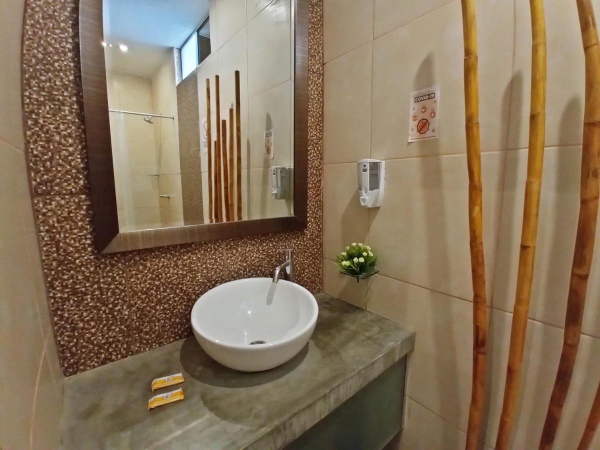 And Hotel Ica
